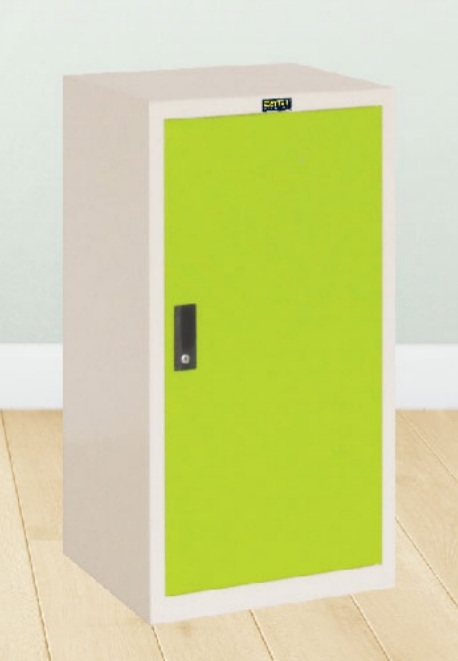 ตู้โชว์บานเปิดทึบ ทรงเตี้ย รุ่น KT-14